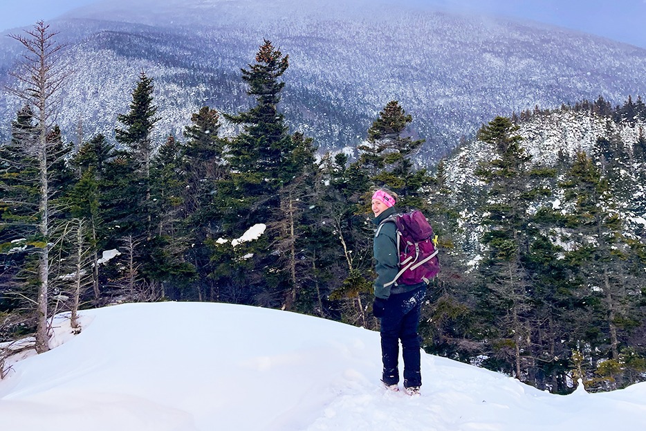 Calli Frankel ’25, a double major in psychology and French,  was drawn to ¼ϲʿ’s location near the Adirondack Mountains and is now an active member of Outing Club.